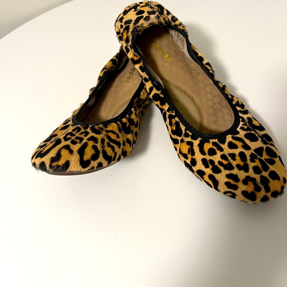 🐶Hush puppies chaste ballet flat animal print 7.5